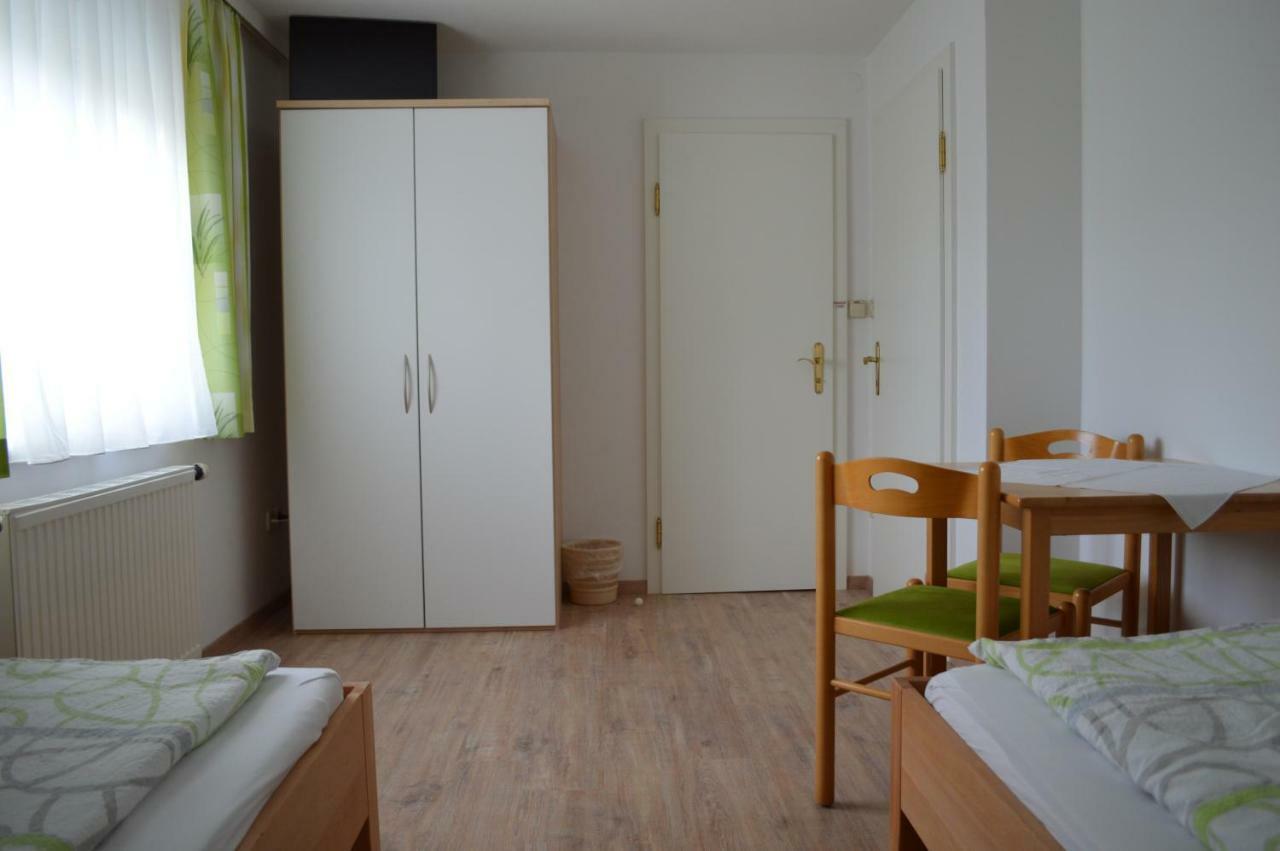 Fruehstueckspension Sterr Strebersdorf Exterior photo